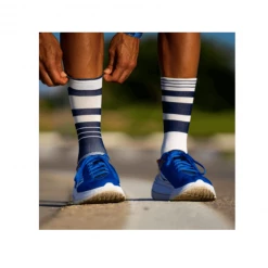Calcetín Sporcks Running Crazy Lines Blue White -Saucony || BROOKS Ventas calcetin sporcks running crazy lines blue white 2