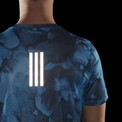 Camiseta Adidas Fast Graphic Azul Estampado -Saucony || BROOKS Ventas camiseta adidas fast graphic azul estampado 3