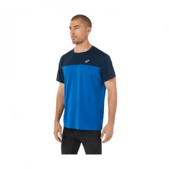 Camiseta Asics Race SS TOP Manga Corta Negro Azul SS22 -Saucony || BROOKS Ventas camiseta asics race ss top manga corta negro azul ss22 2