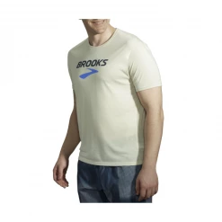Camiseta Brooks Distance Manga Corta Blanco Roto -Saucony || BROOKS Ventas camiseta brooks distance manga corta blanco roto 2