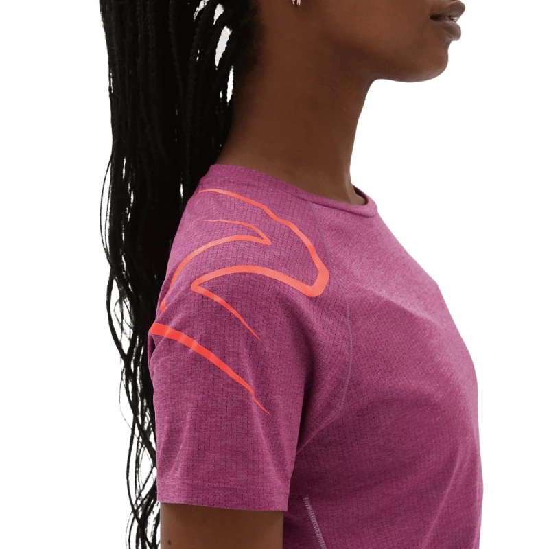 Camiseta New Balance Printed Impact Run Manga Corta Rosa Mujer 6 Camiseta New Balance Printed Impact Run Manga Corta Rosa Mujer - Imagen 4
