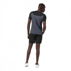 ON Running Camiseta On Performance-T Manga Corta Negro Gris -Saucony || BROOKS Ventas camiseta on performance t manga corta negro gris 4