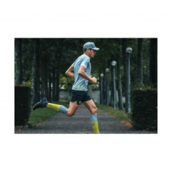 Medias Compresión Compressport R2V2 Gris Verde Lima -Saucony || BROOKS Ventas medias compresion compressport r2v2 gris verde lima 4