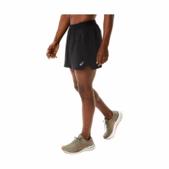 Pantalón Asics Corto Road 5in Short Negro -Saucony || BROOKS Ventas pantalon asics corto road 5in short negro 3