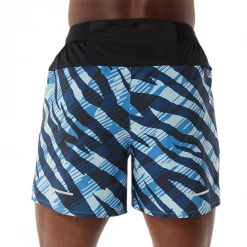 Pantalón Corto Asics Wild Camo 5IN Azul Negro -Saucony || BROOKS Ventas pantalon corto asics wild camo 5in azul negro 5