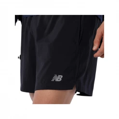 Pantalón Corto New Balance Accelerate 5 Inch Negro -Saucony || BROOKS Ventas pantalon corto new balance accelerate 5 inch negro 7
