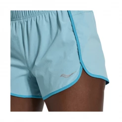 Pantalón Corto Saucony Outpace 3 Celeste Mujer -Saucony || BROOKS Ventas pantalon corto saucony outpace 3 celeste mujer 2