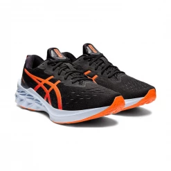 Zapatillas ASICS Novablast 2 Negro Rojo SS22 -Saucony || BROOKS Ventas zapatillas asics novablast 2 negro rojo ss22 2