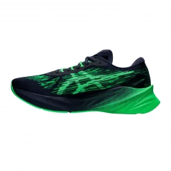 Zapatillas Asics Novablast 3 Negro Verde AW22 -Saucony || BROOKS Ventas zapatillas asics novablast 3 negro verde aw22 3
