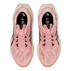 Zapatillas Asics Novablast 3 Rosa Blanco AW22 Mujer -Saucony || BROOKS Ventas zapatillas asics novablast 3 rosa blanco aw22 mujer 3