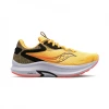Zapatillas Saucony Axon 2 Amarillo Negro SS22 -Saucony || BROOKS Ventas zapatillas saucony axon 2 amarillo negro ss22